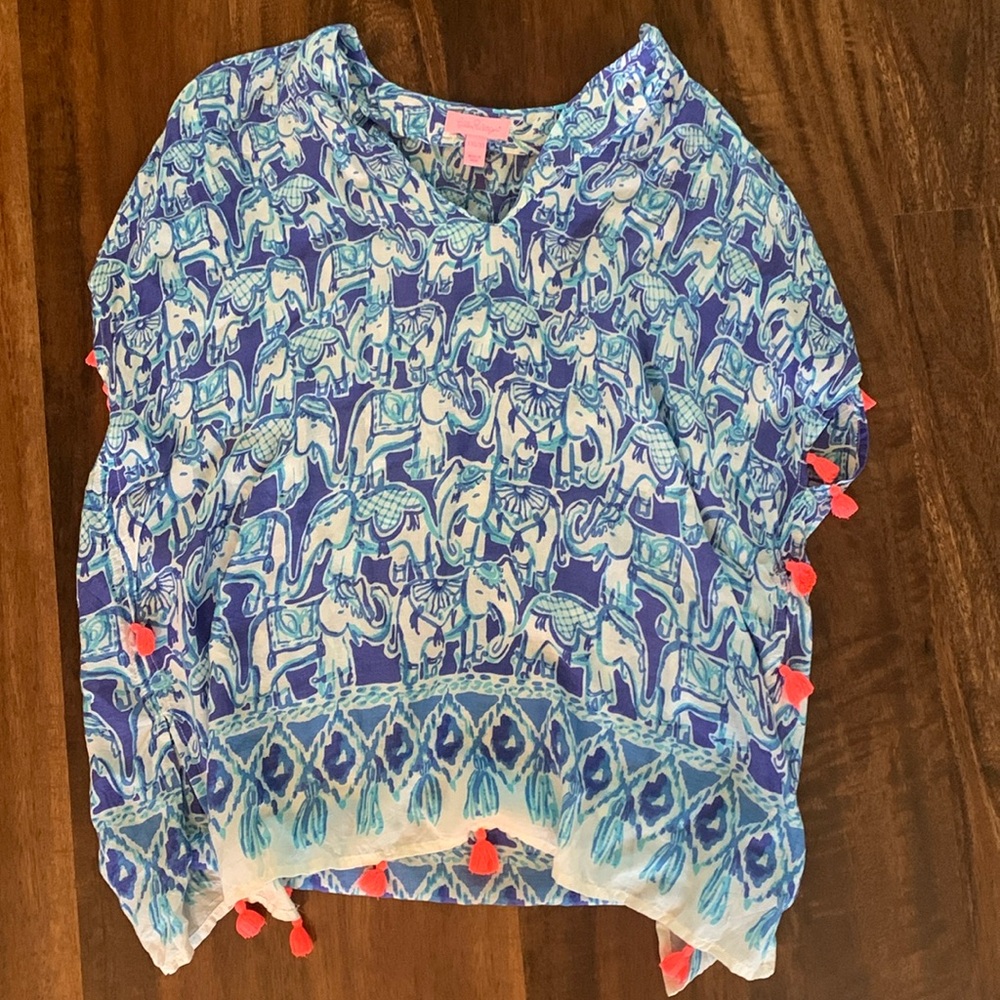 Lilly Pulitzer blouse, women’s size XXS/XS (flaw)